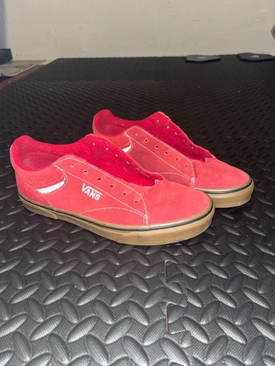 Vans Red Suede Low Top Sneakers Size 7.5 No Laces - Picture 2 of 8